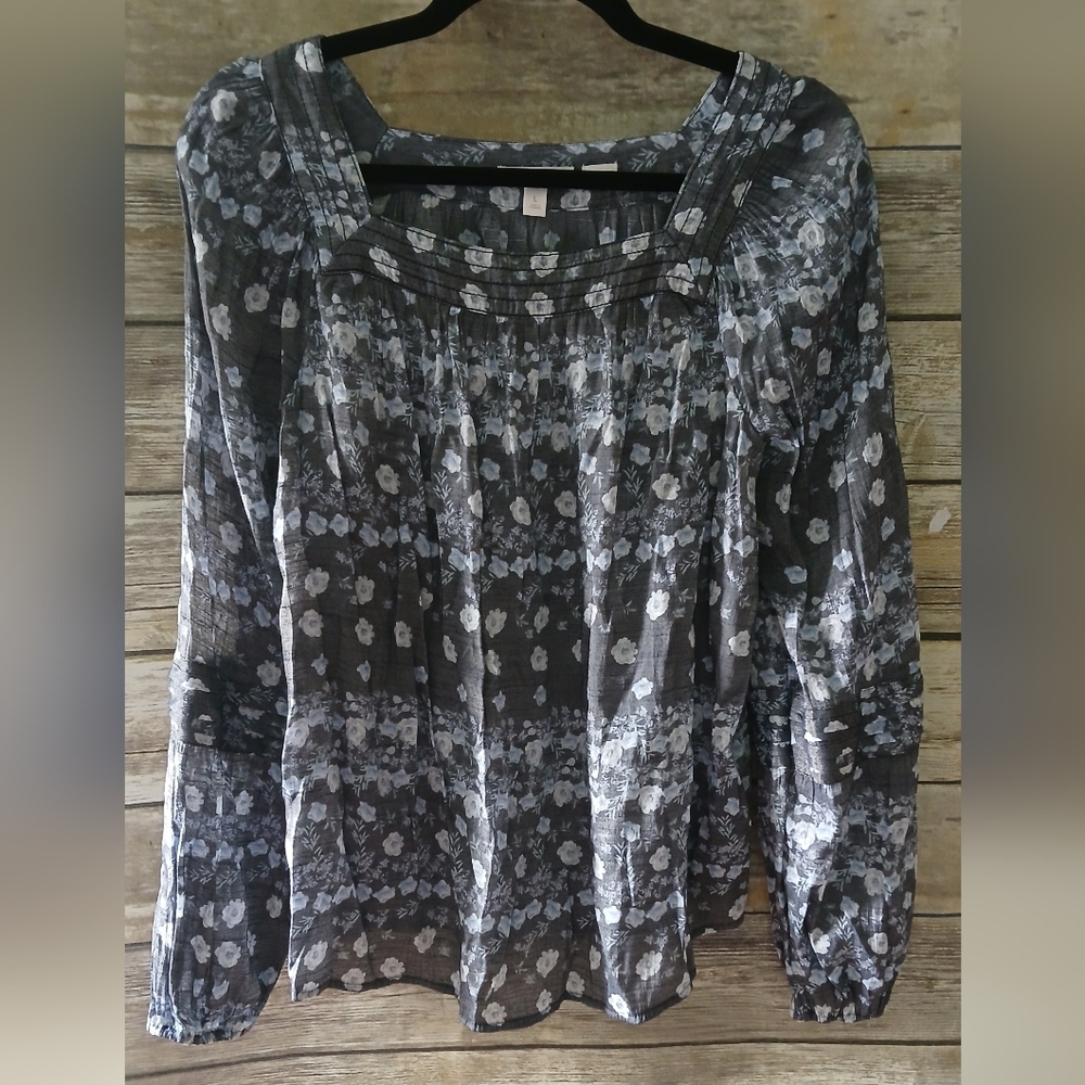 LC Lauren Conrad Gray and White Patterned Blouse, Boho